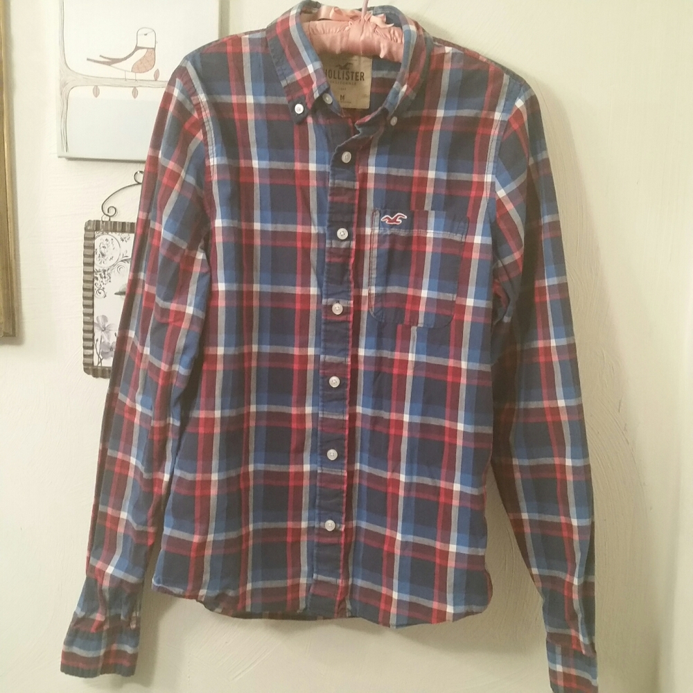 Hollister plaid button down shirt, M